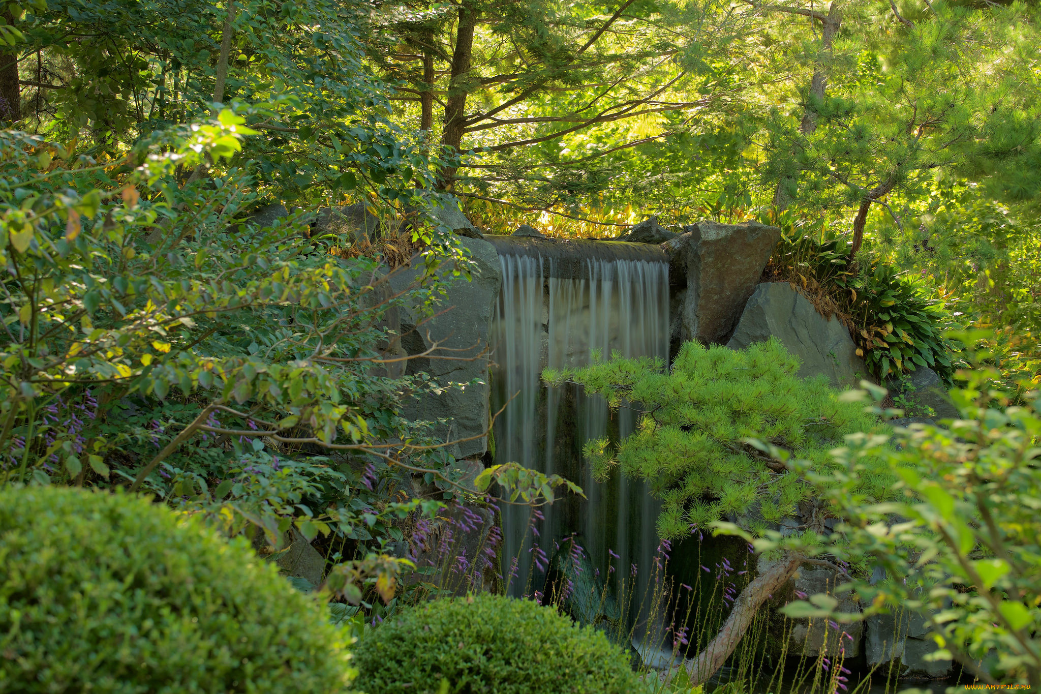 Garden falls. Minnesota Landscape Arboretum. Peter Moe Minnesota Landscape Arboretum.